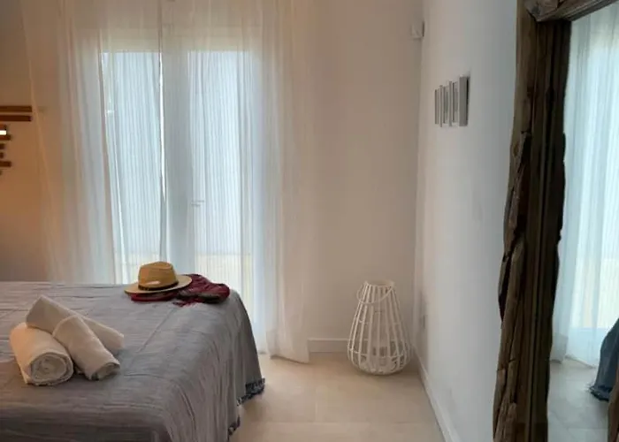 Nº 7 Cala Pregonda * קאלה בלנקה